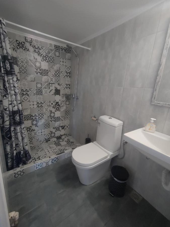 Roxani Studios-Apartments Петра Екстериор снимка