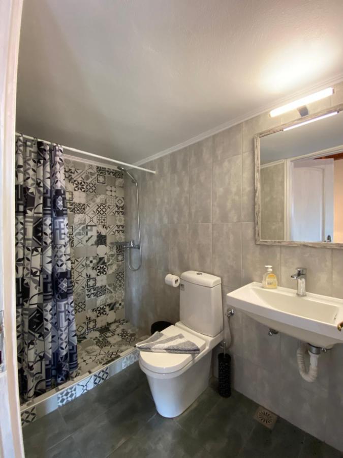Roxani Studios-Apartments Петра Екстериор снимка
