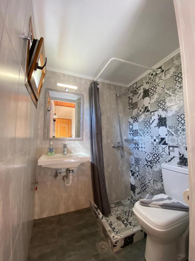 Roxani Studios-Apartments Петра Екстериор снимка
