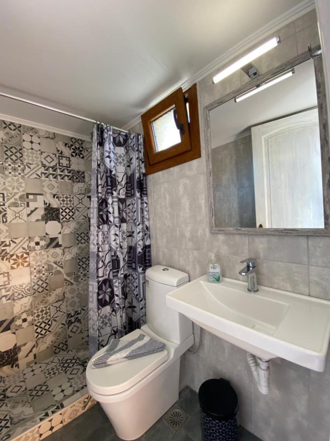 Roxani Studios-Apartments Петра Екстериор снимка
