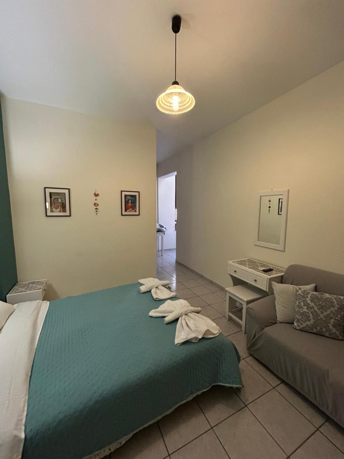 Roxani Studios-Apartments Петра Екстериор снимка
